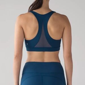 Lululemon Invigorate Bra Mesh Back Athletic Sports Training Blue Medium Size 4